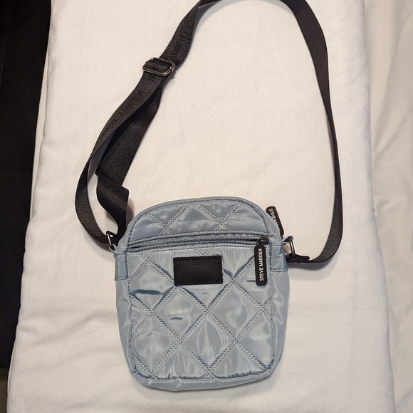Steve Madden Bwanda Crossbody Bag - Picture 2 of 5